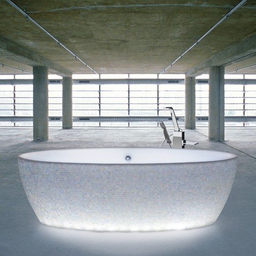 Luxury LED Light Tub by Aquadesign
