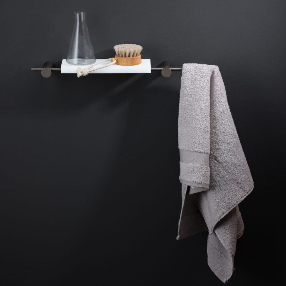 Towel Bar With Shelf by Ritmonio