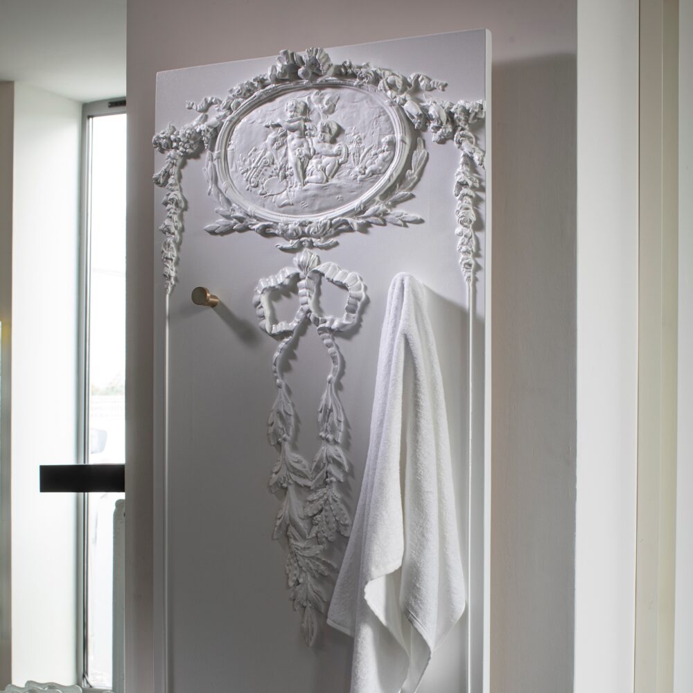 Luxury European Moliere wall-mounted bath towel warmer radiator