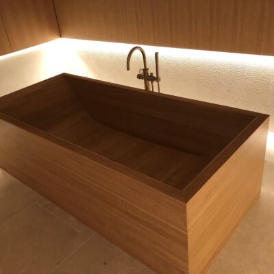 Luxury European Matignon freestanding elongated bathtub with integrated overflow line by IMAGE